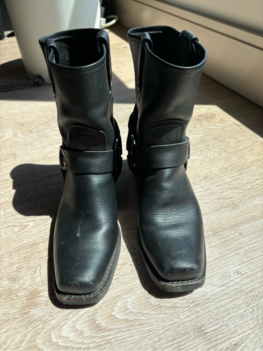 Authentic Frye Harness Boots EUC - Picture 2 of 5